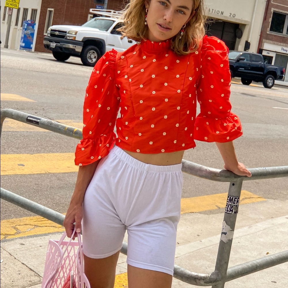 🌹Batsheva Crimson Blouse🌹
In great condition!
Retails for $225